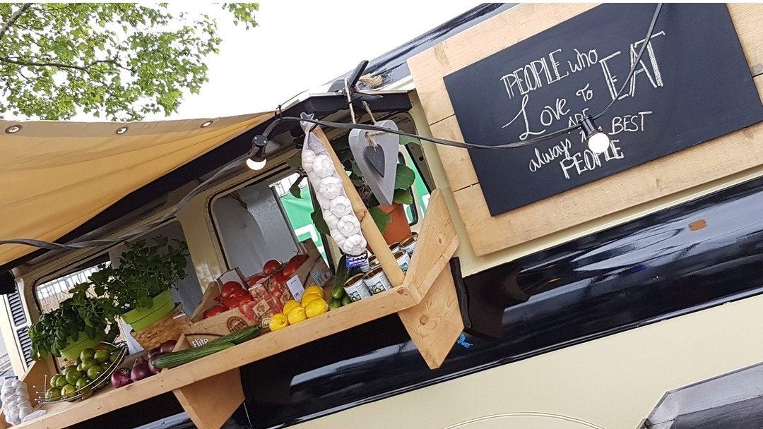 Foto 14 van Ford Transit Foodtruck Benzine belastingvrij APK 2028!