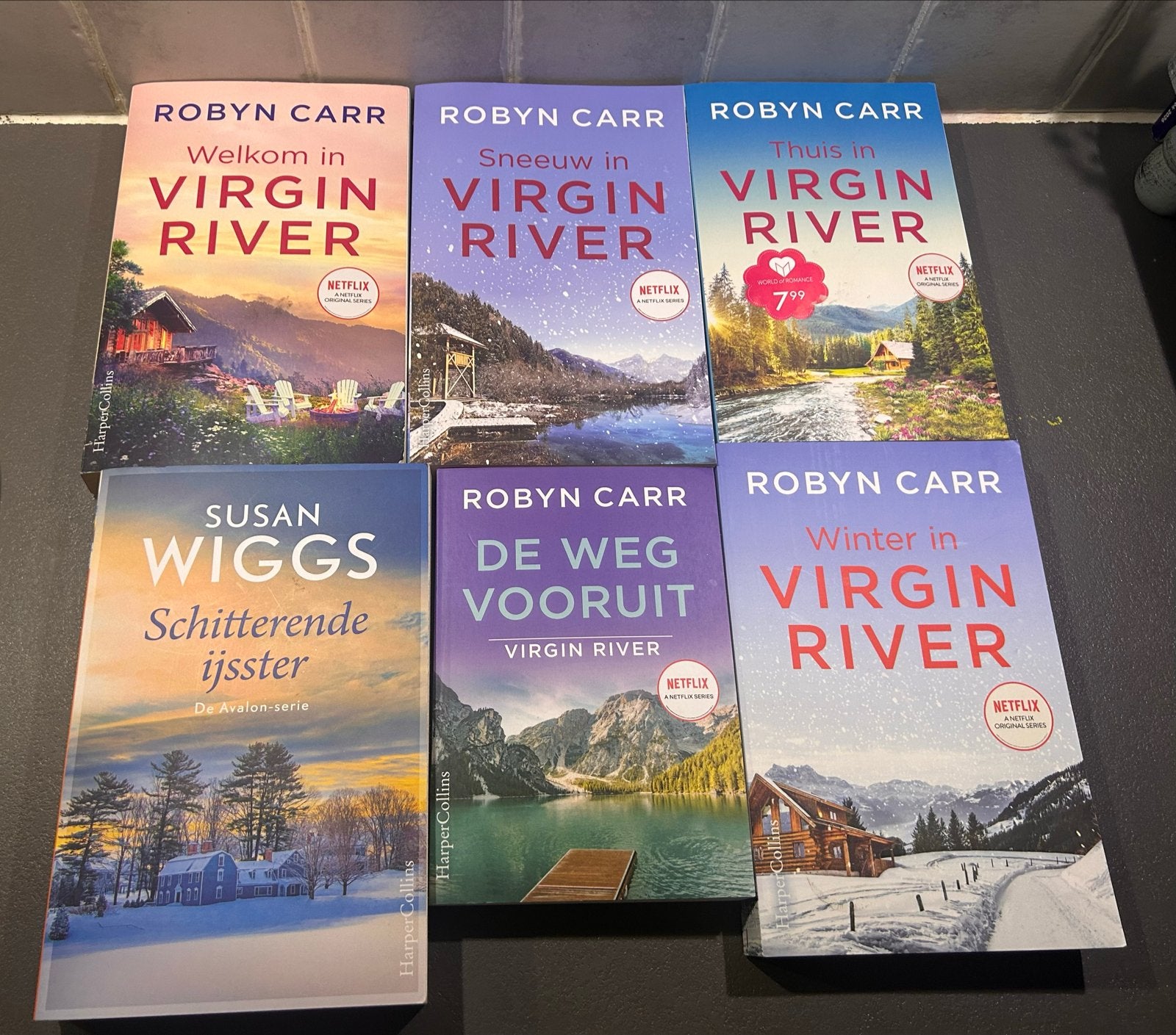 Virgin River Boekenreeks Robyn Carr & Susan Wiggs Boek, Ophalen, Zo goed als nieuw, Nederland