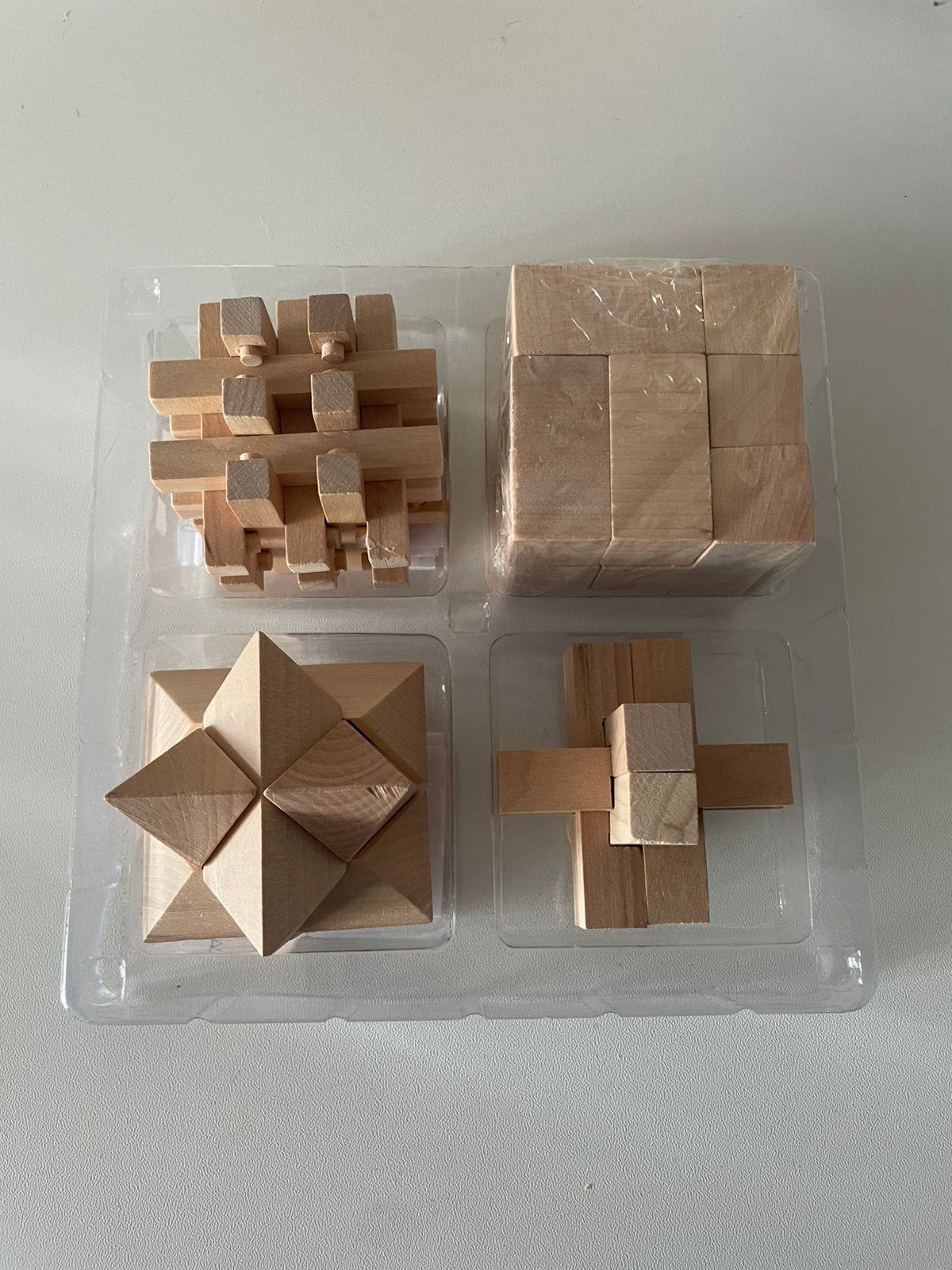 ZGAN set van 4x houten denkpuzzels Blokjes compleet., Ophalen of Verzenden, Minder dan 500 stukjes, Zo goed als nieuw, Rubik's of 3D-puzzel