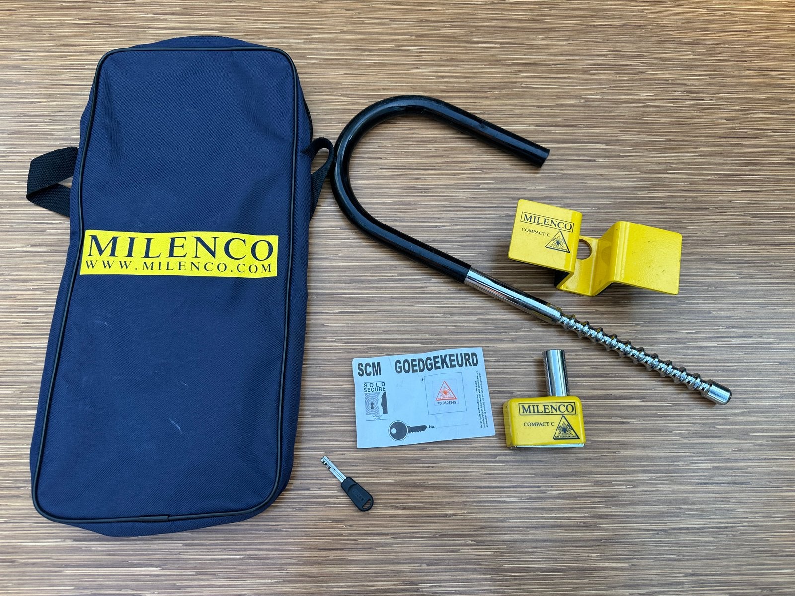 Milenco compact - c caravanslot wielslot, Ophalen, Zo goed als nieuw