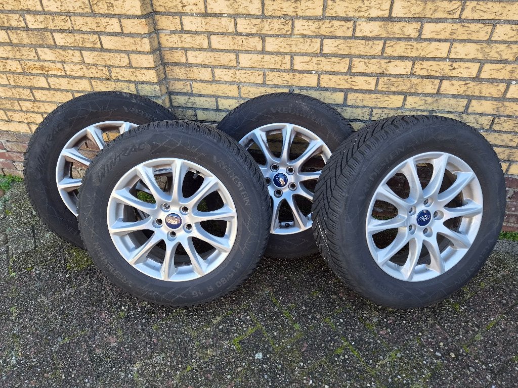 Winterbanden Ford Mondeo Station, Ophalen, 16 inch, Banden en Velgen, Winterbanden