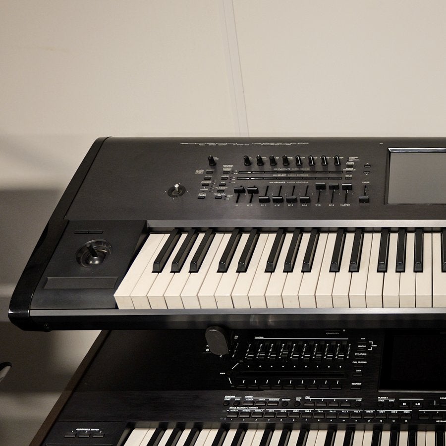 Korg Kronos 73 Synthesizer, Muziek en Instrumenten, Synthesizers, Korg, Ophalen of Verzenden, 76 toetsen