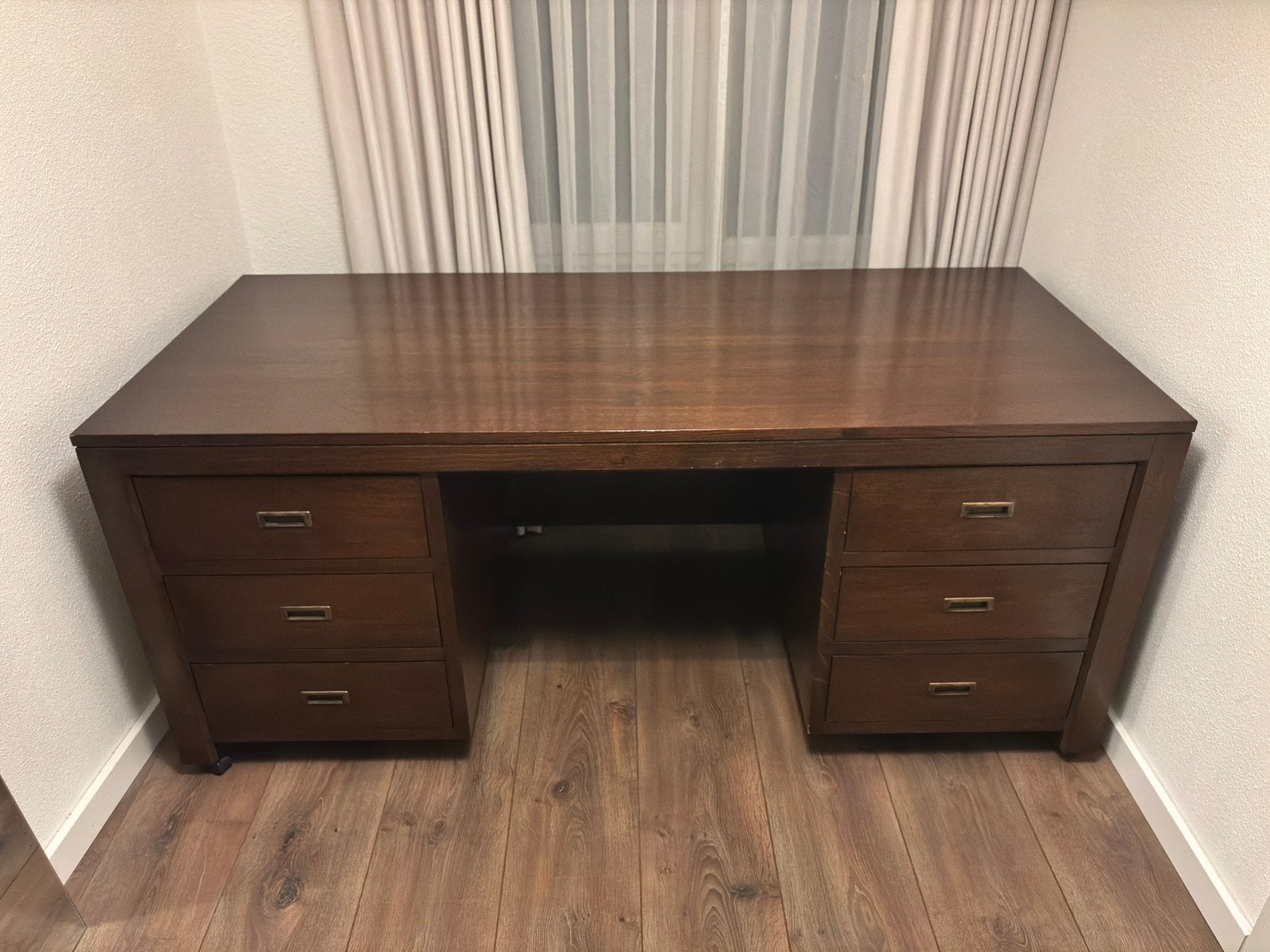 Klassiek eiken houten directiebureau, Gebruikt, Hout, 180 cm, Bruin