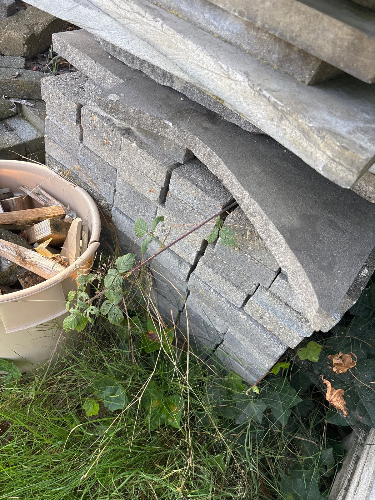 Gebruikte betonnen terrastegels en klinkers, Ophalen, Gebruikt, Klinkers, 10 m² of meer