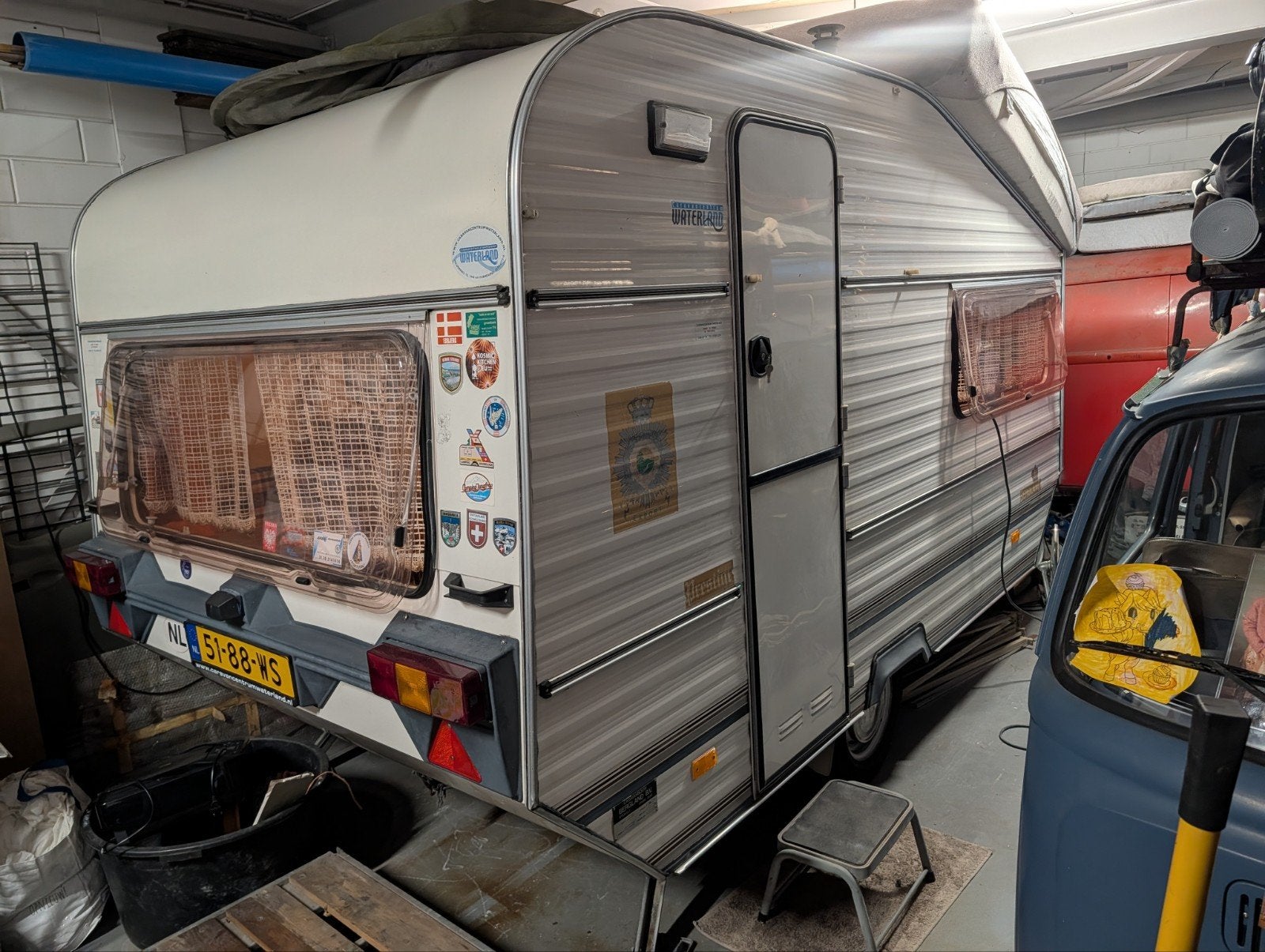 Bergland Caravan 1981 met Voortent - Nette Staat, Caravans en Kamperen, Particulier, 500 - 750 kg, Treinzit