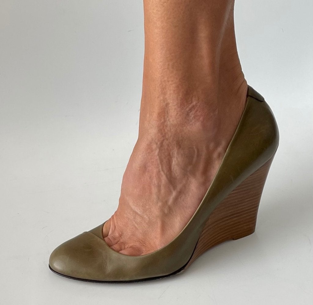 Golden Goose distressed pump wedge maat 39, Ophalen of Verzenden, Zo goed als nieuw, Espadrilles of Moccasins, Golden Goose