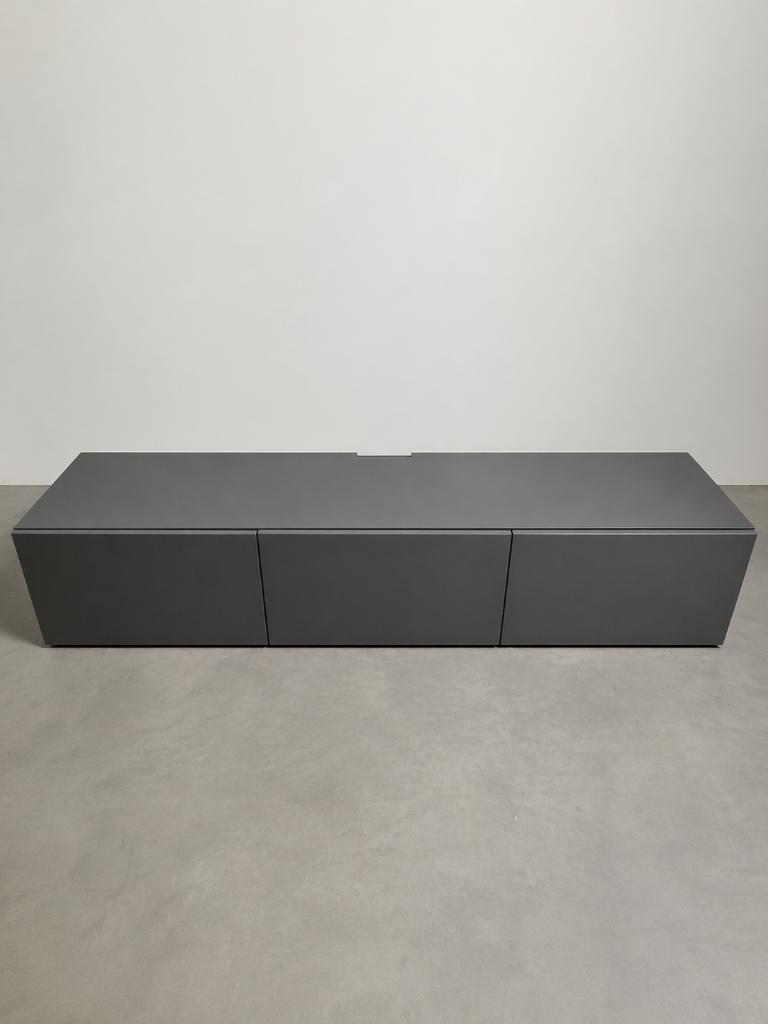 BESTA tv meubel, Ophalen, 150 tot 200 cm, Zo goed als nieuw, Minder dan 100 cm