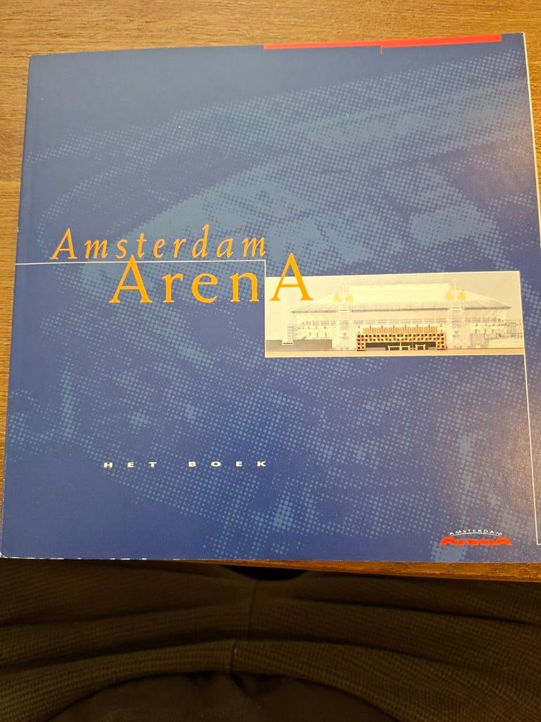 Boekje Amsterdam Arena 1996 - Opening Johan Cruyff Arena, Ophalen of Verzenden, Gelezen, Onbekend, Balsport