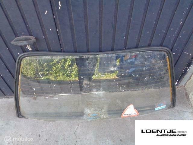 Achterruit BMW e21 met rubber 323i 320 318i 316, Gebruikt, Ophalen of Verzenden, BMW, BMW