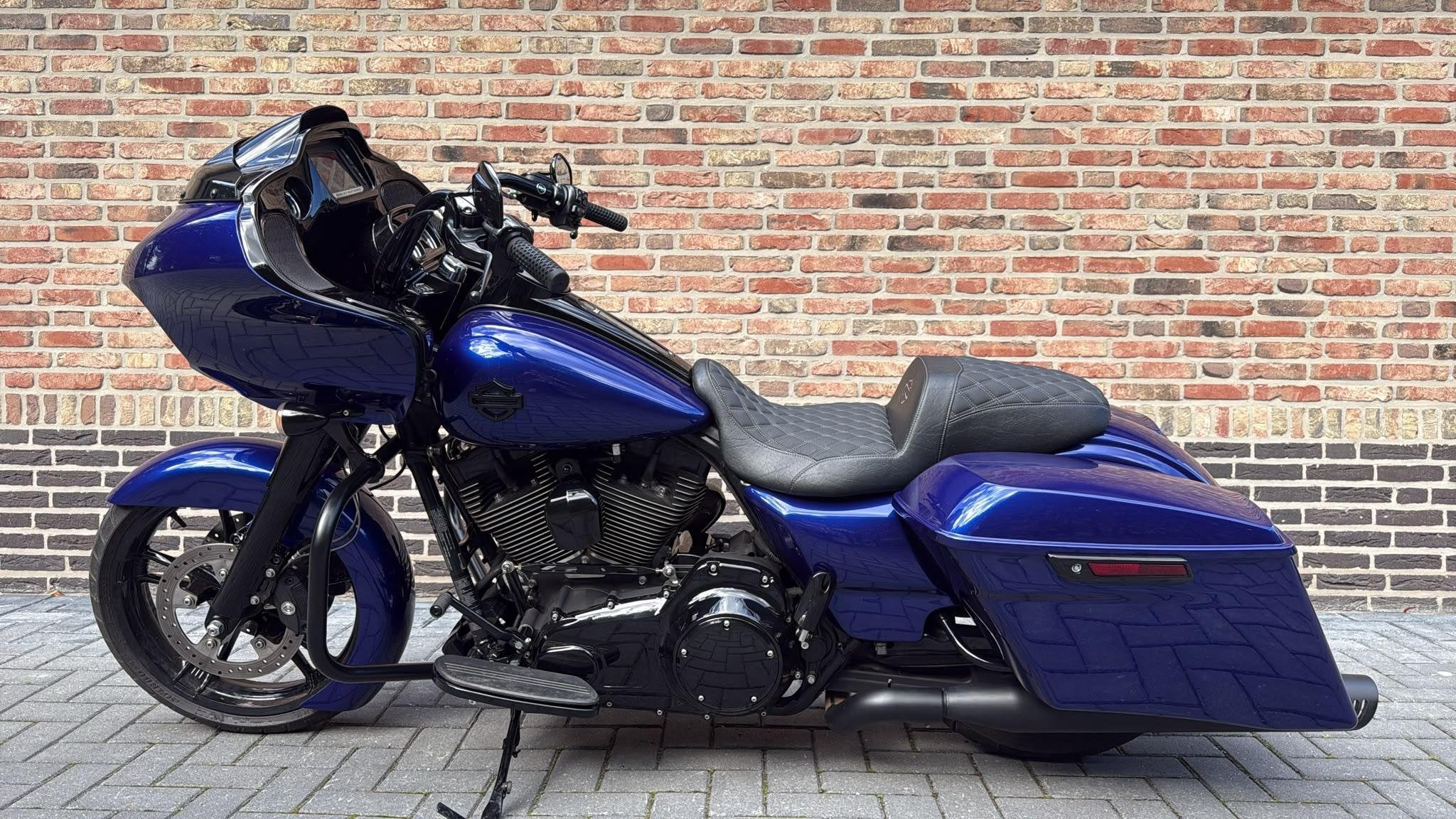 Harley Davidson 103 FLTRXS Road Glide Special Roadglide CVO, Motoren, Laan van Vredenoord 33
2289 DA  Rijswijk, NL, 1690 cc, Meer dan 35 kW
