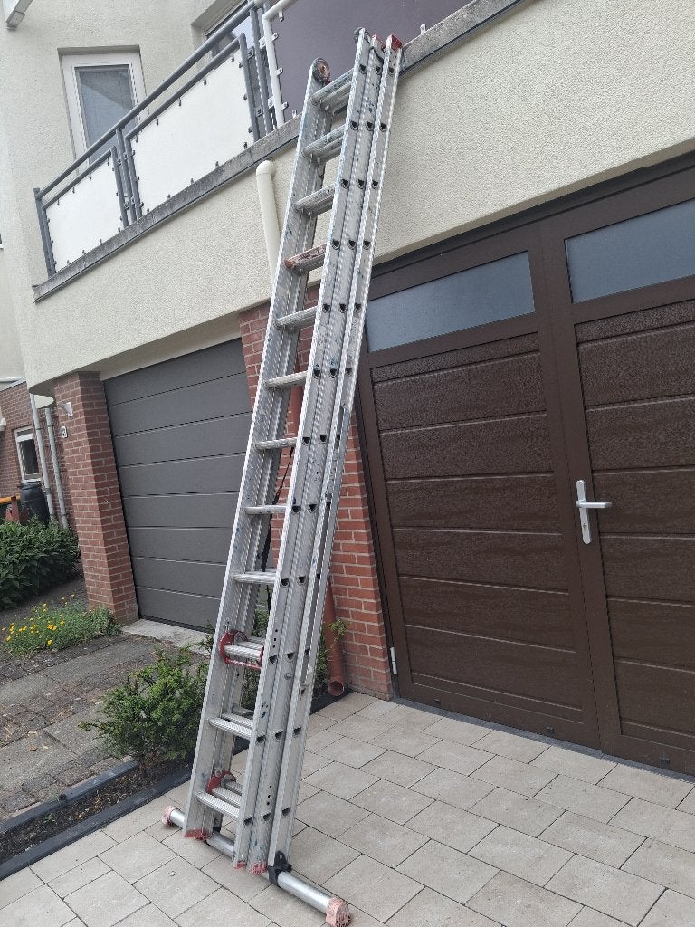 Atrex Driedelige schuifladder (3,39-8,26m), Ophalen, Gebruikt, Ladder, Opvouwbaar of Inschuifbaar