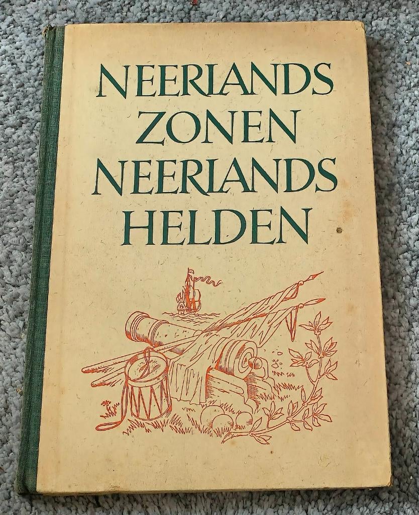 Neerlands zonen, Neerlands helden, Boeken, Diverse auteurs, Ophalen of Verzenden, 20e eeuw of later, Gelezen