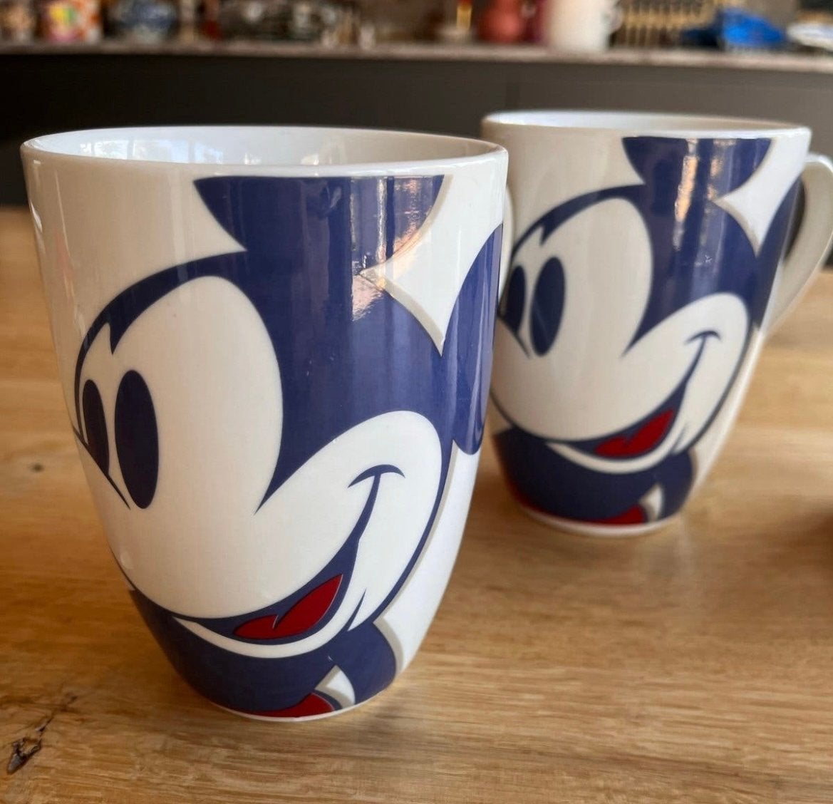 Set van 4 Disney Mickey Mouse mokken, Overige merken, Keramiek, Zo goed als nieuw, Modern