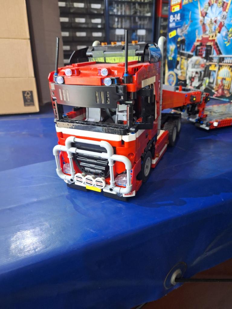 Technic lego vrachtwagen moc, Kinderen en Baby's, Speelgoed | Duplo en Lego, Ophalen, Zo goed als nieuw