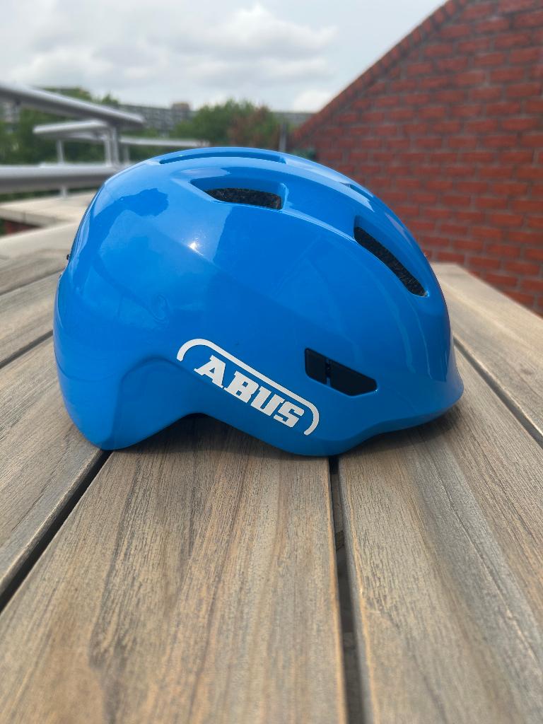 Abus kinderhelm mt. 50-55, Zo goed als nieuw, Abus, Jongen, Ophalen
