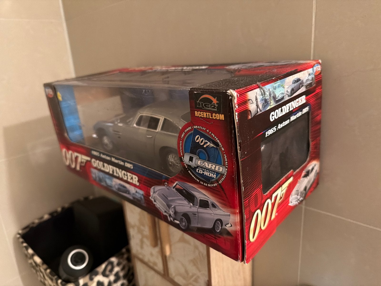Joyride 1/18 Aston Martin Goldfinger James Bond 007, Hobby en Vrije tijd, Overige merken, Nieuw, Ophalen of Verzenden, X