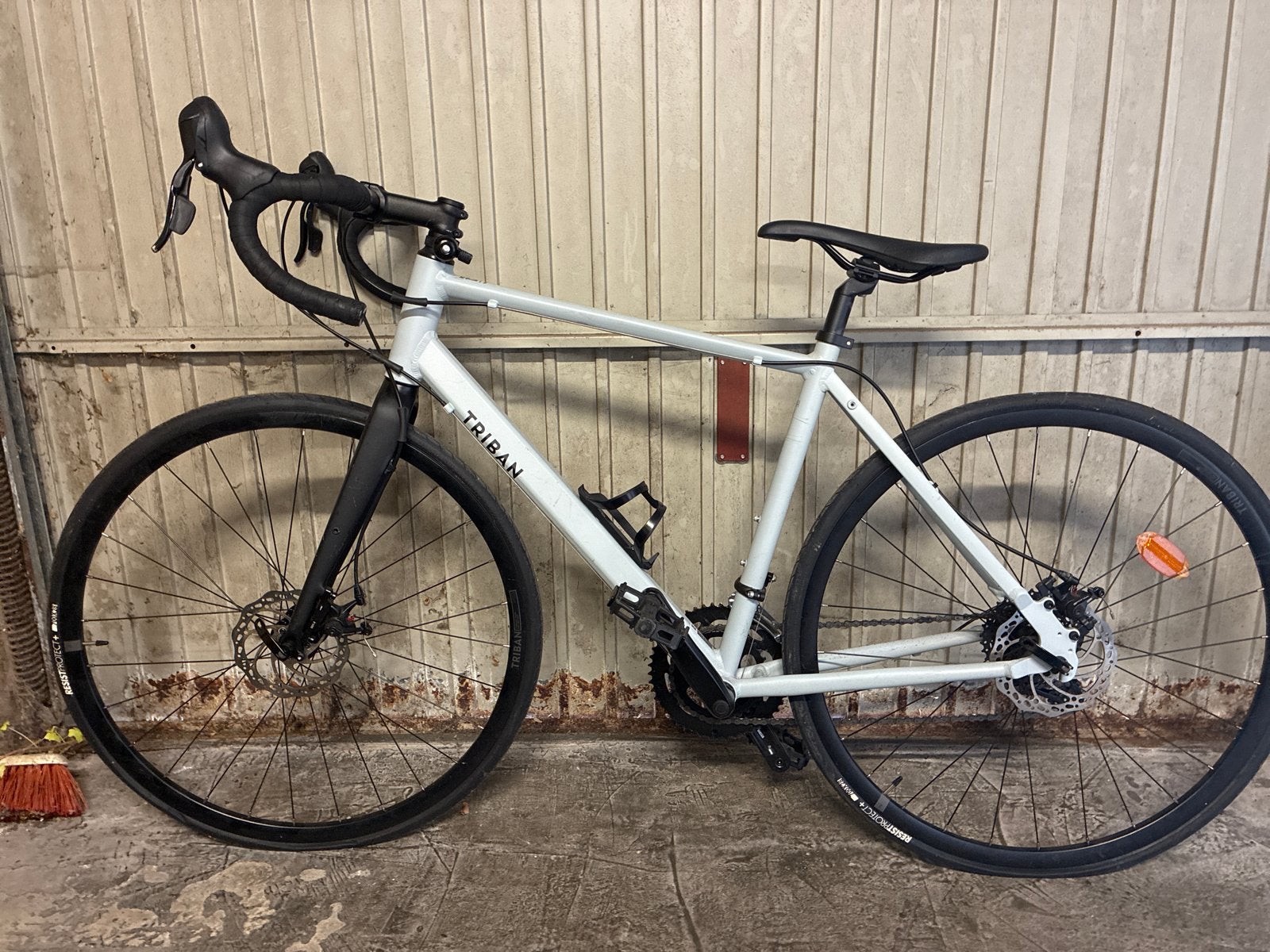Triban racefiets - Zo goed als nieuw, Fietsen en Brommers, 28 inch, 10 tot 15 versnellingen, Heren, Aluminium