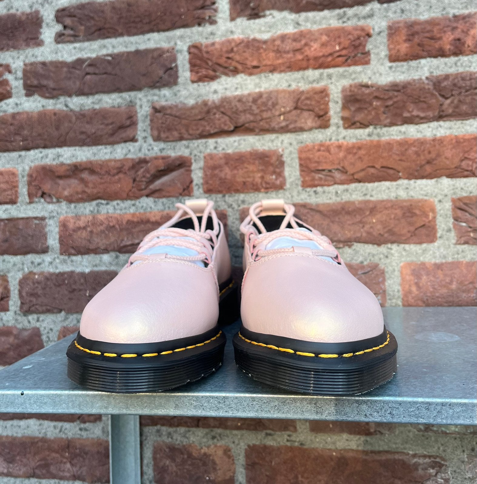 Dr. Martens Elphie II iriscidend ballerina maat 43, Dr. Martens, -, -, Nieuw