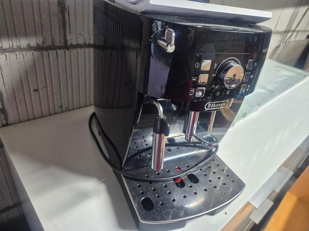Defect: delongi magnifica s, Witgoed en Apparatuur, Koffiezetapparaten, Ophalen, Koffiemachine
