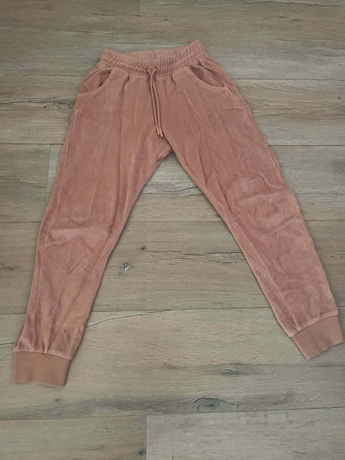 Roze velours joggingbroek maat 134/140, Ophalen of Verzenden, Zo goed als nieuw, Meisje, Broek