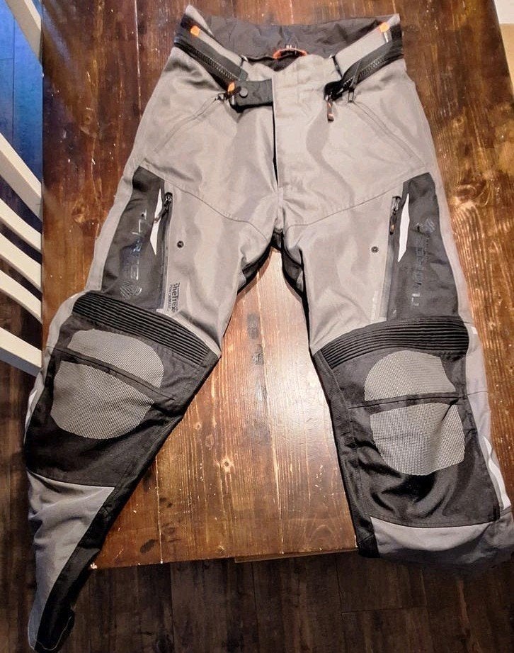 Tuareg textiele motorbroek - Maat 52, Motoren, Kleding | Motorkleding, Ophalen, Heren, Broek | textiel, Tweedehands