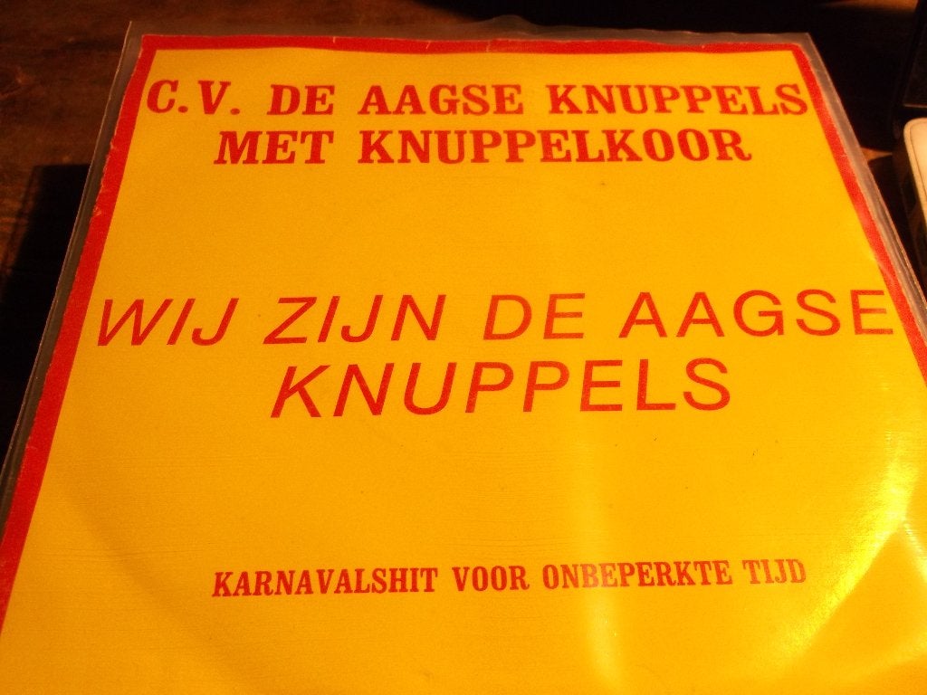 cv de aagse knuppels Wij zijn de aagse knuppels 128nl, Ophalen of Verzenden, Gebruikt, 7 inch, Nederlandstalig
