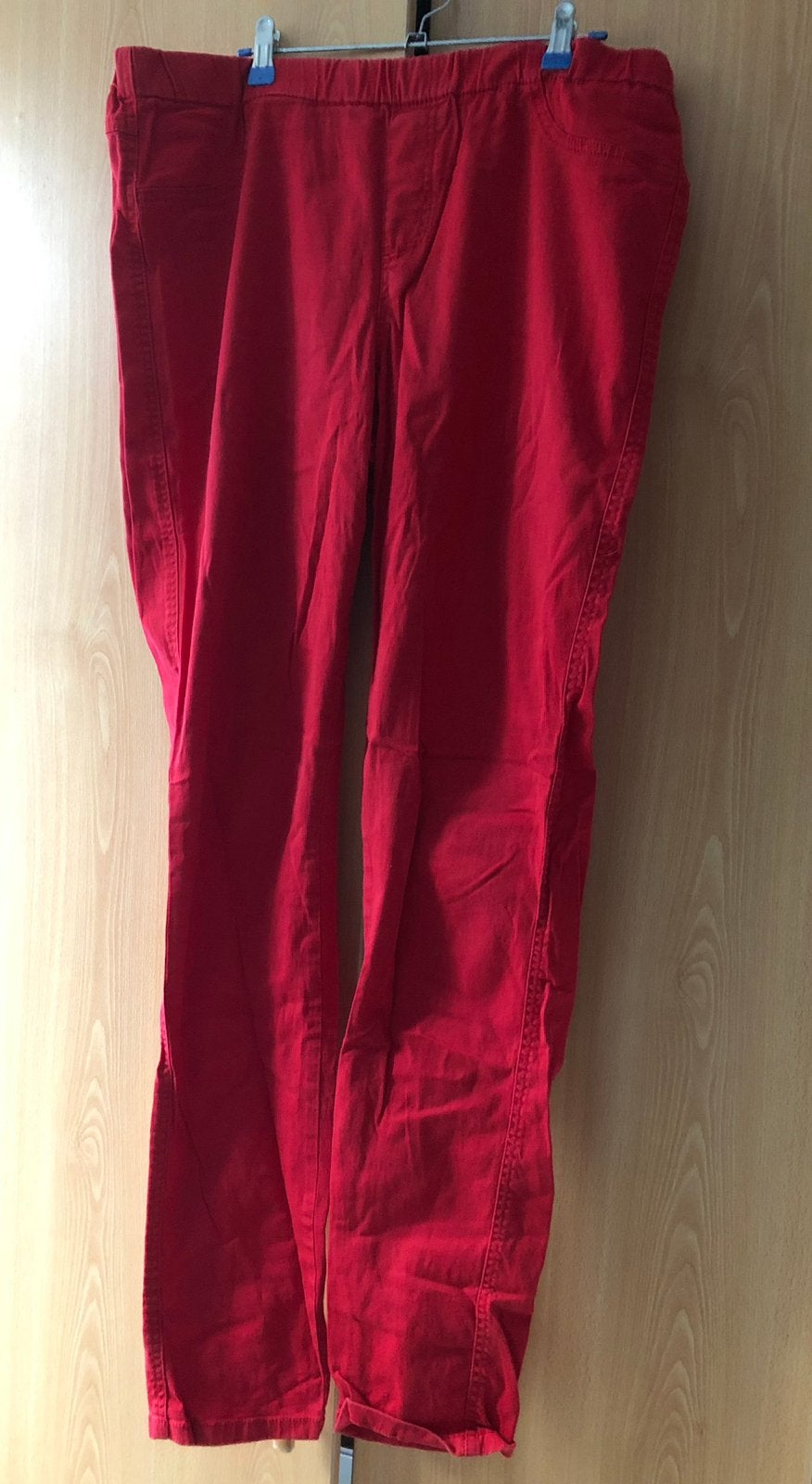 Broek rood lang, Maat 46/48 (XL) of groter, Ophalen of Verzenden, Zo goed als nieuw, Lang