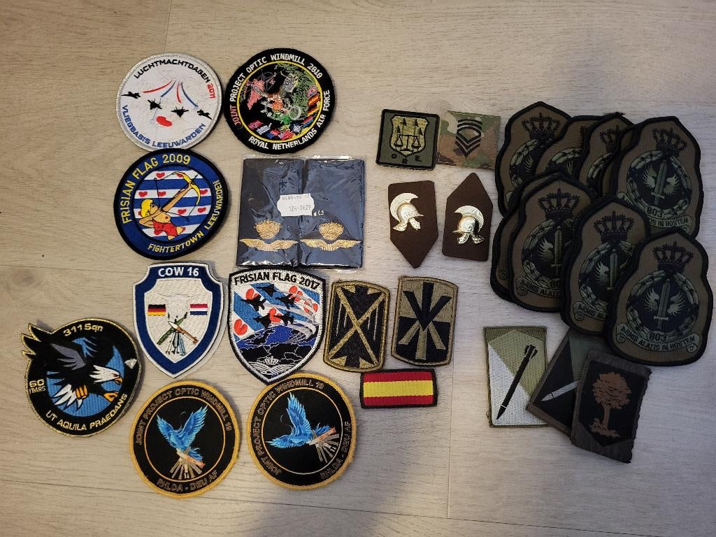 Militaire luchtvaart badges en emblemen, Verzamelen, Ophalen of Verzenden, Landmacht, Nederland, Embleem of Badge