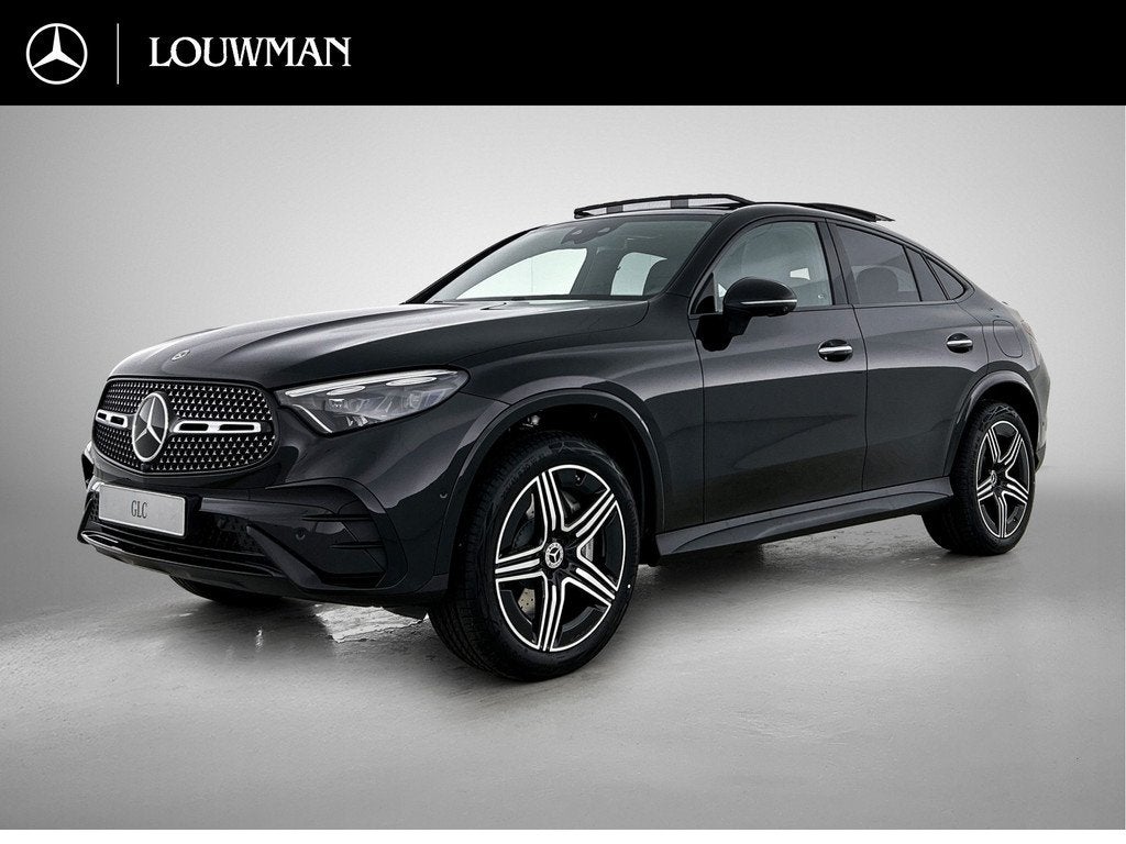 Mercedes-Benz GLC Coupé 300 e 4MATIC Sport Edition | Premiu, Auto's, Mercedes-Benz, Automaat, Zwart, Zwart, Plug-in hybride