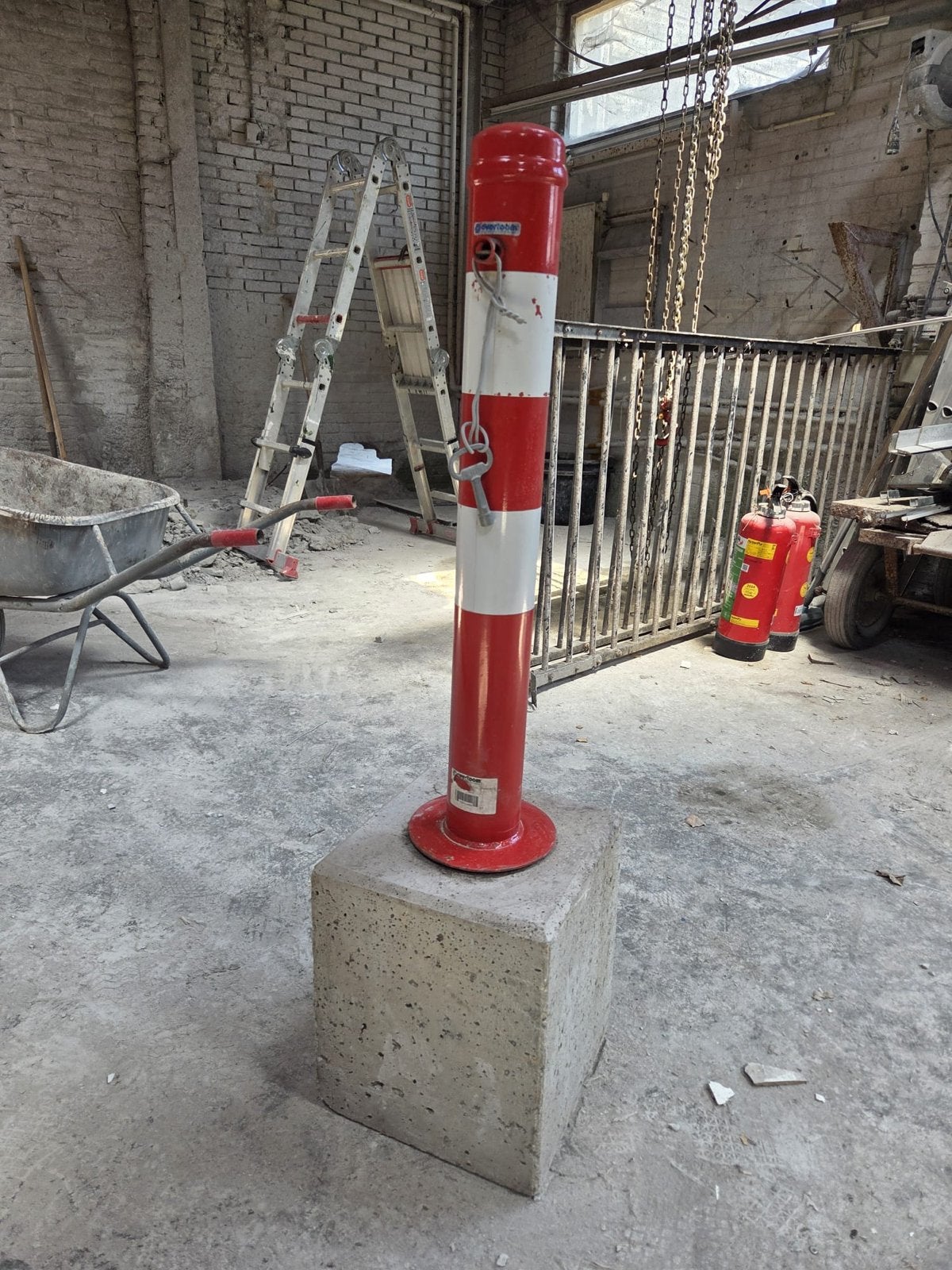 Uitneembare afzetpaal met betonnen voet - 75 cm hoog, Ophalen