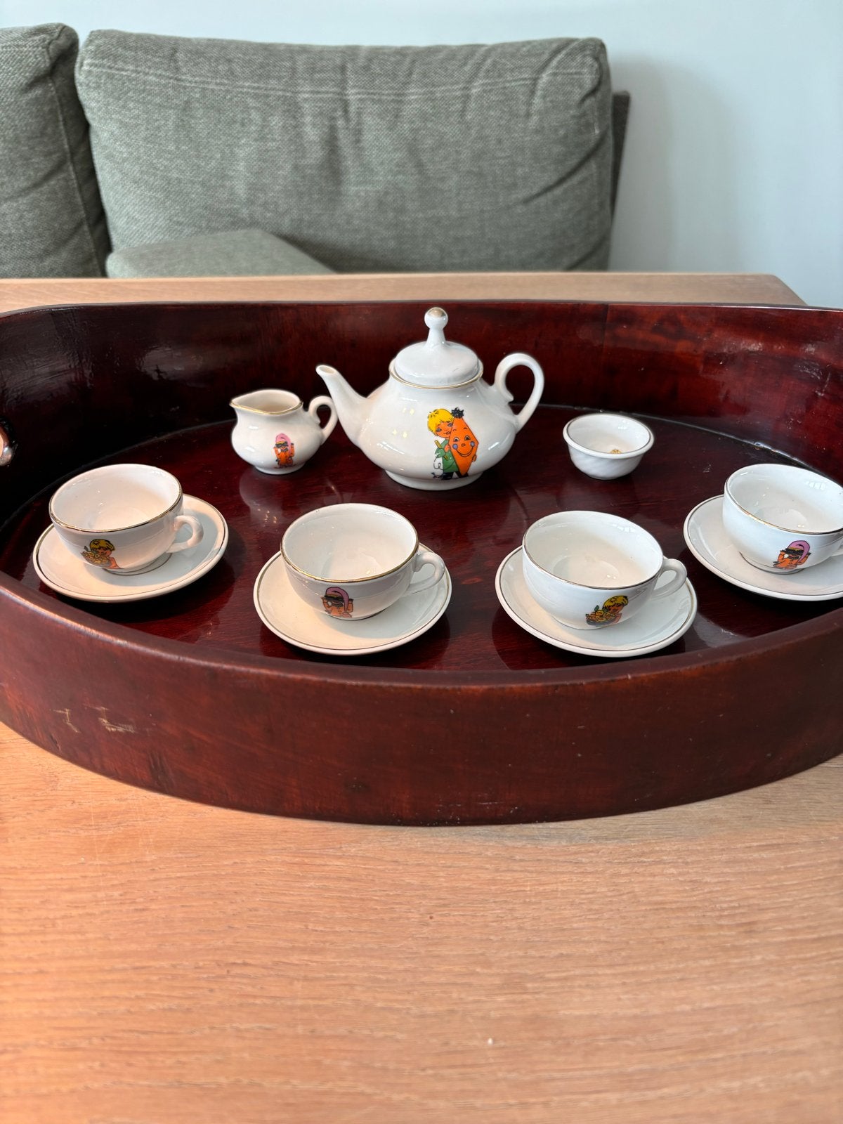 Vintage Kinderservies met Kleurrijke Print en Originele Doos, Ophalen