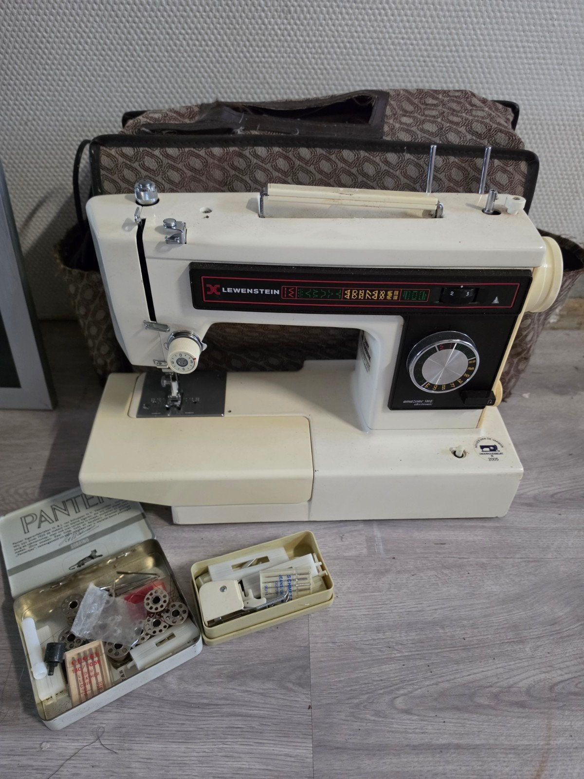 lewenstein amazone 580e, Ophalen, Gebruikt, Naaimachine, Overige merken