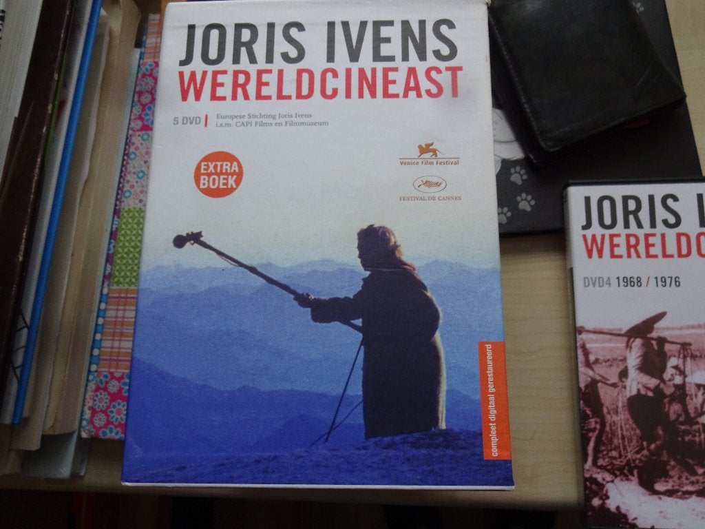Wereldcineast Joris Ivens, Ophalen of Verzenden, Zo goed als nieuw, Oorlog of Misdaad