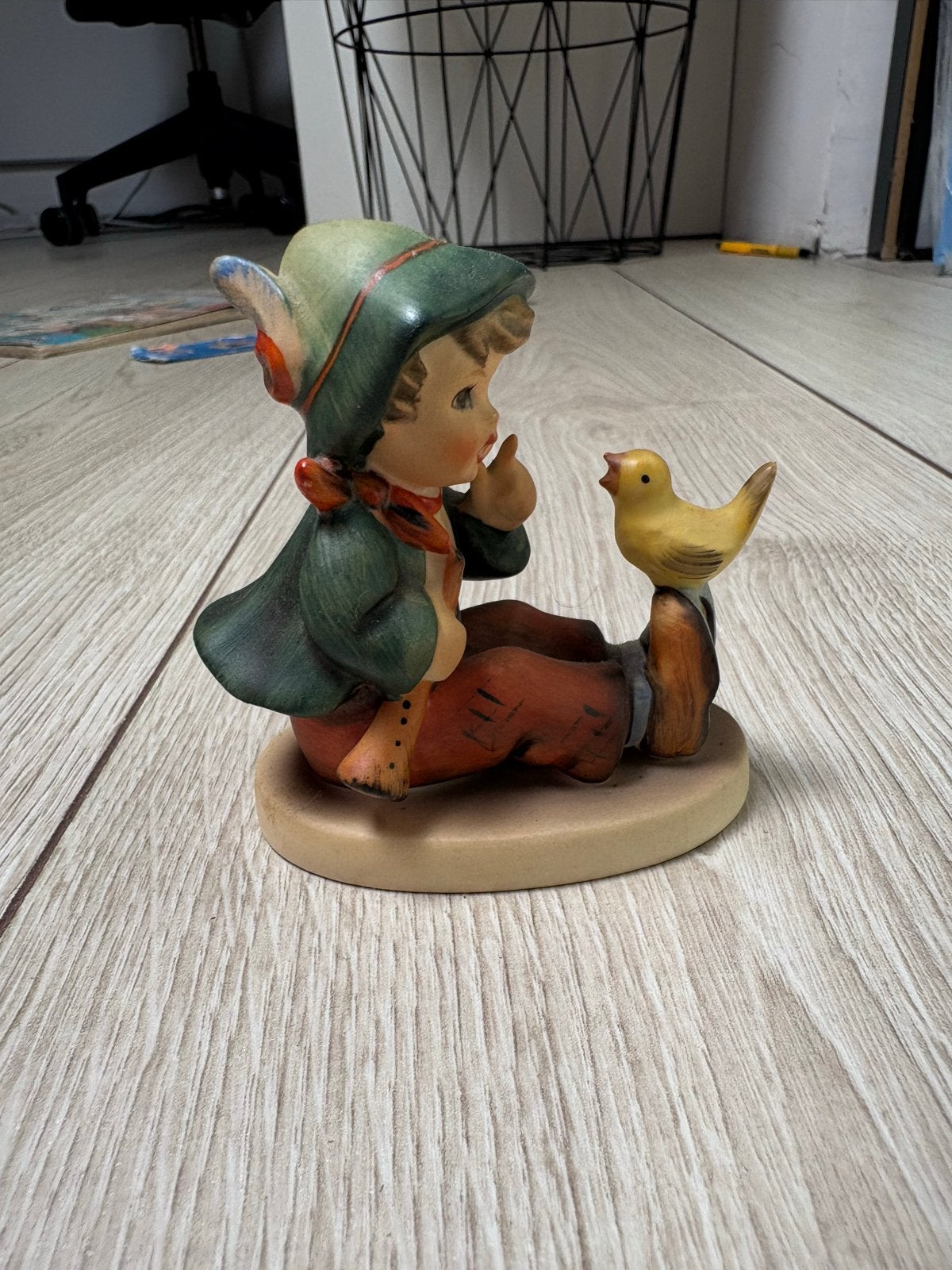 Vintage Hummel beeldje 'Little Fiddler' Goebel W. Germany, Verzamelen, Beelden en Beeldjes, Ophalen of Verzenden, Gebruikt, Hummel