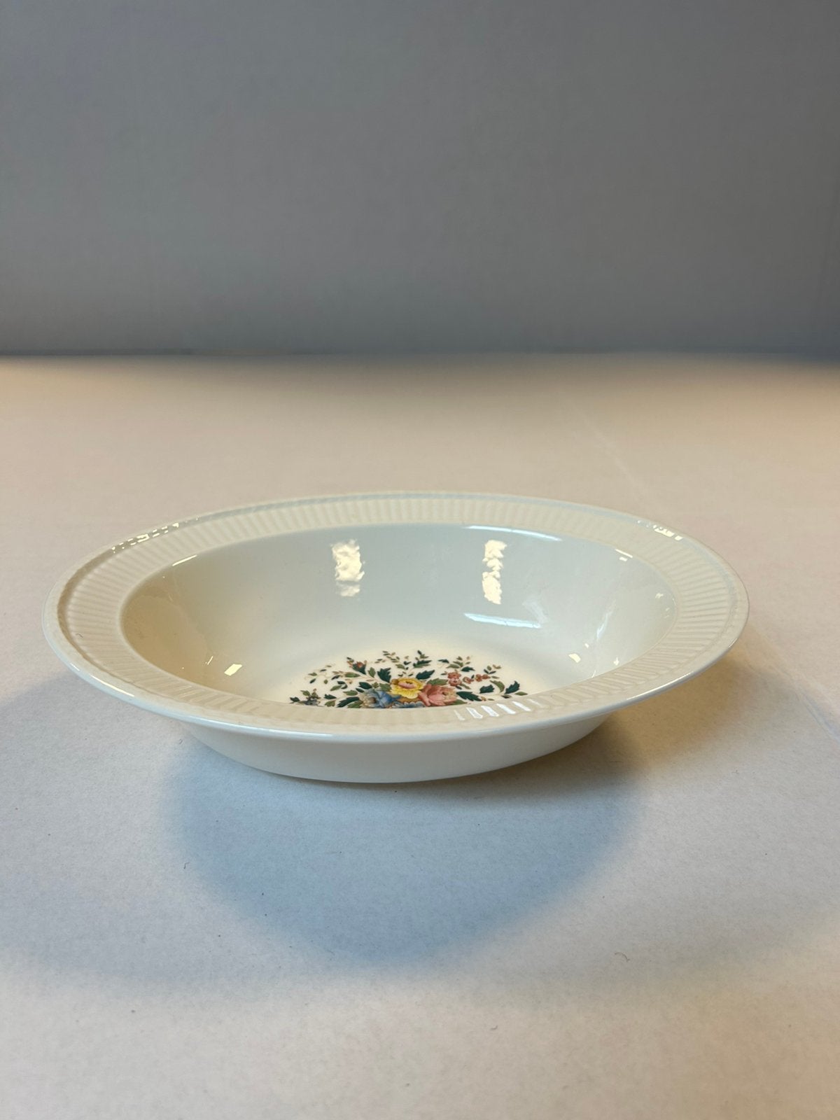 Wedgwood Conway ovale serveerschaal, Huis en Inrichting, Ophalen of Verzenden, Zo goed als nieuw, Porselein, Schaal of Schalen
