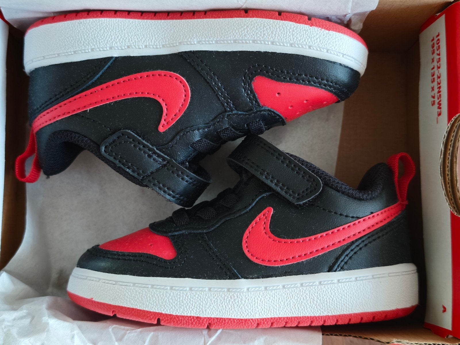 Nike Court Borough Low 2 peuter Eu22, Jongen of Meisje, Schoenen, Nieuw, Ophalen of Verzenden