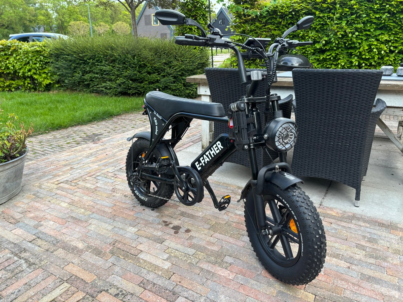 E-FATHER C80 Mini Black E-bike FACTUUR AANWEZIG 1 jaar oud !, Zo goed als nieuw, Minder dan 47 cm, 50 km per accu of meer, Ophalen