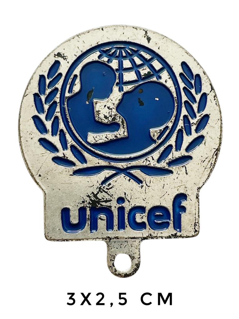 Unicef Pin vintage, Ophalen of Verzenden, Gebruikt, Overige onderwerpen, Speldje of Pin