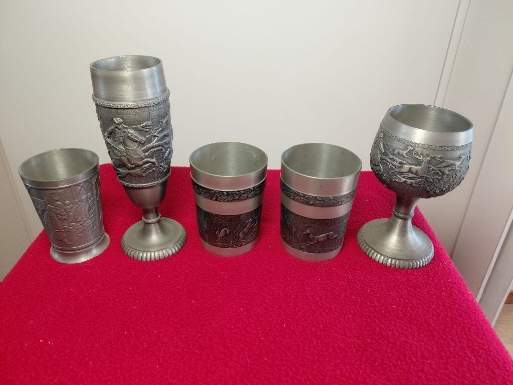 Twee mooie tinnen bekers met jachttafereel, Antiek en Kunst, Ophalen of Verzenden