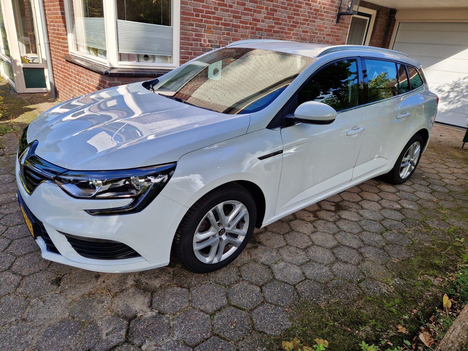 Renault Mégane Estate 1.3 TCe Zen 2020 Wit - NL - Trekhaak