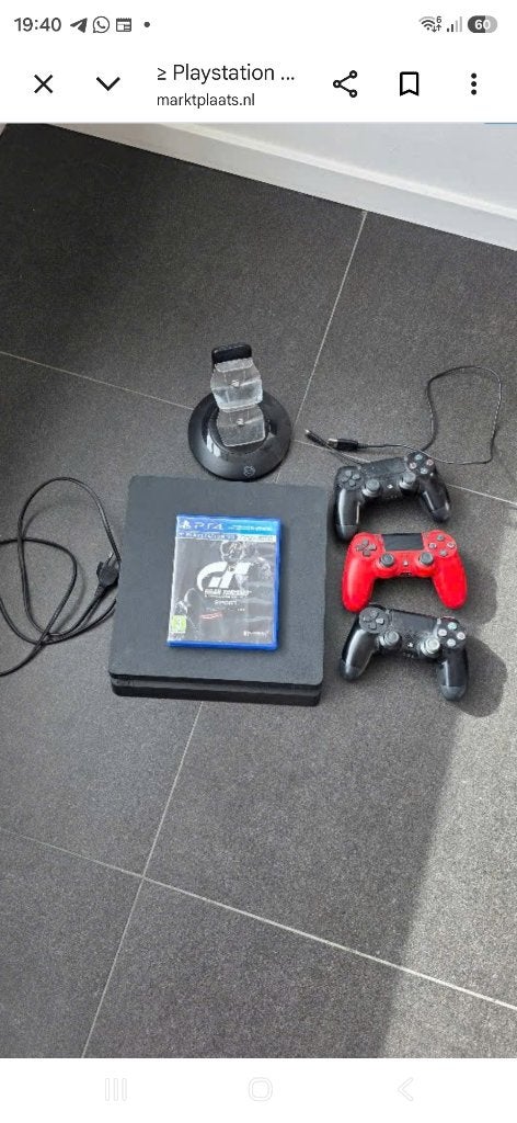 Playstation 4 slim + 3 controllers+ 1 spel, Spelcomputers en Games, Ophalen, Met 3 controllers of meer, Slim, Gebruikt