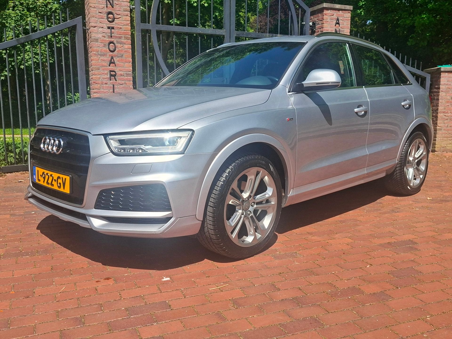 Foto 20 van Audi Q3 2.0 TFSI quattro S-Line Trekhaak Camera Side Assist
