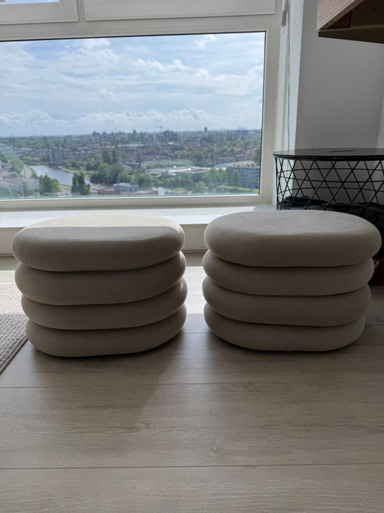 Kleine poef x2, Huis en Inrichting, Banken | Voetenbanken en Poefen, Ophalen of Verzenden, Zo goed als nieuw, Rond, Minder dan 50 cm