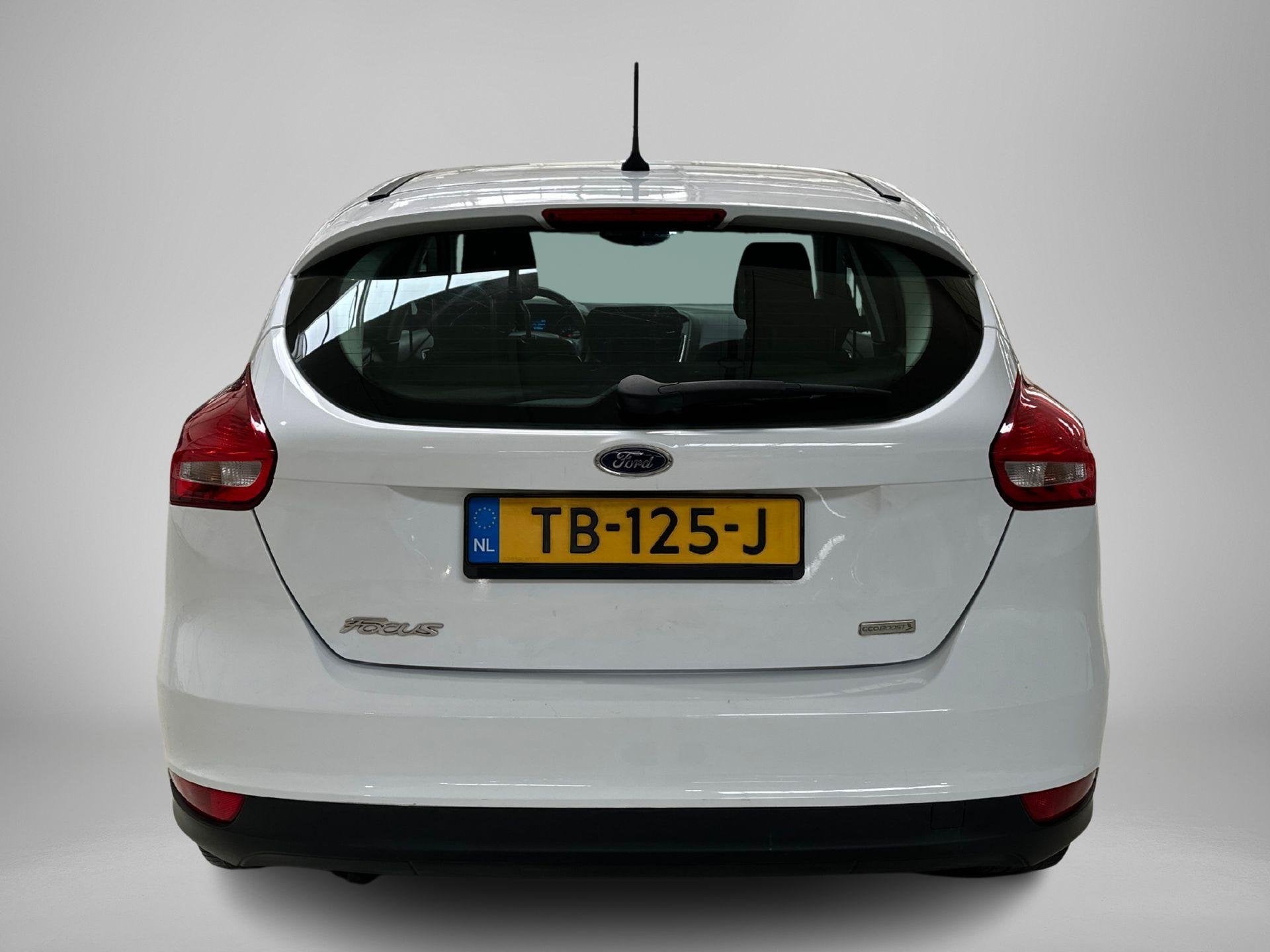 Ford Focus 1.0 100 Pk 5-Deurs Trend | Airconditioning | Radi, Dealer onderhouden, Gebruikt, 635 kg, Wit