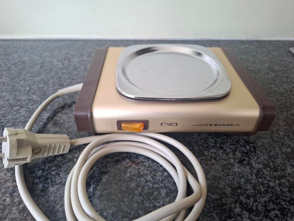 Vintage warmhoudplaatje Technivorm Douwe Egberts bronskleur, Audio, Tv en Foto, Mp3-spelers | Apple iPod, Ophalen, Gebruikt, Classic
