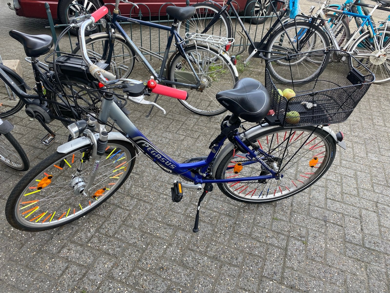 Heren en dames fiets - Pegasus, Fietsen en Brommers, Fietsen | Dames | Damesfietsen, Overige merken, Gebruikt, Velgrem, Versnellingen