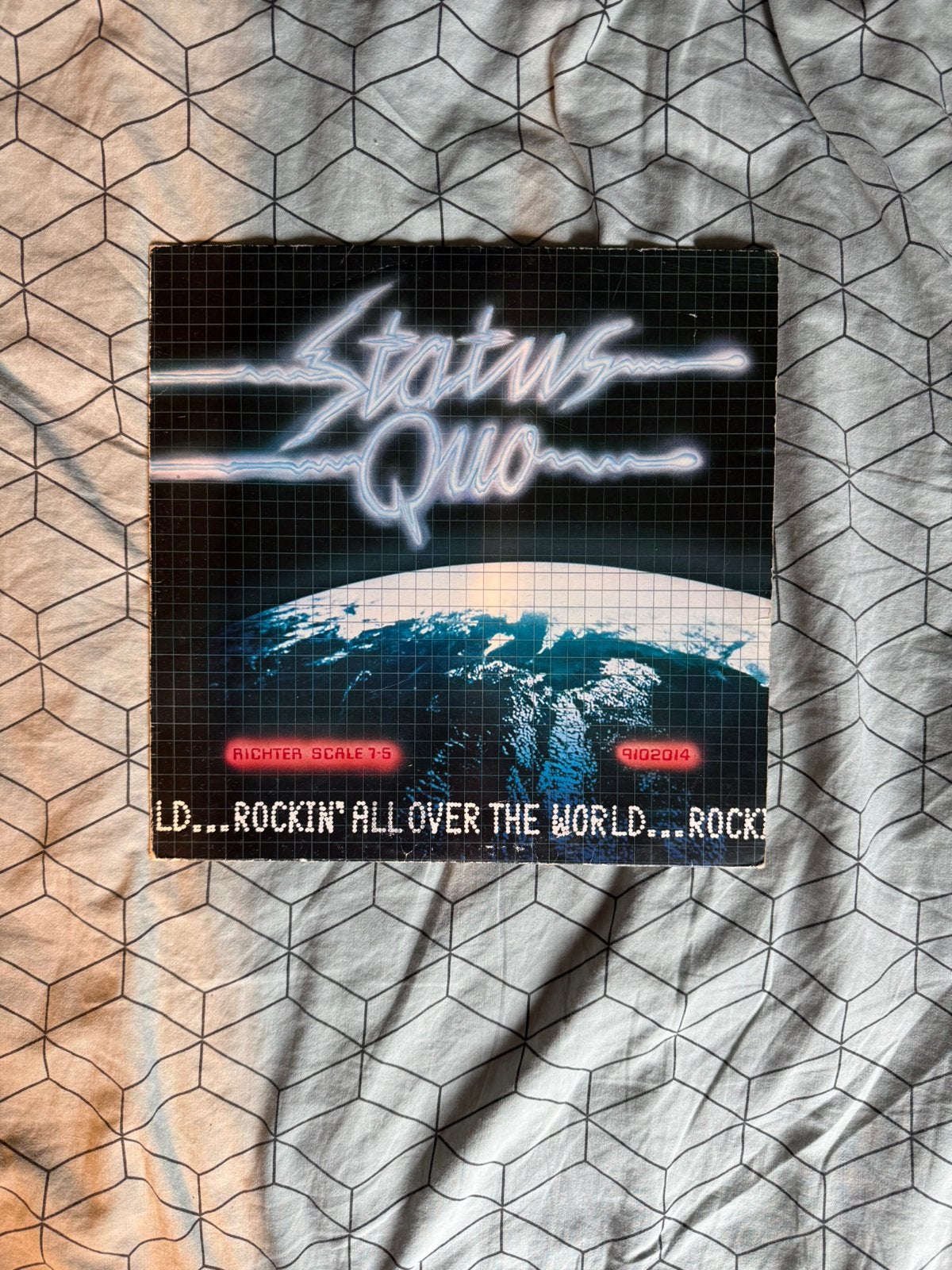 LP Status Quo “Rockin All Over The World” album, LP, Gebruikt, Inclusief poster, Ophalen of Verzenden