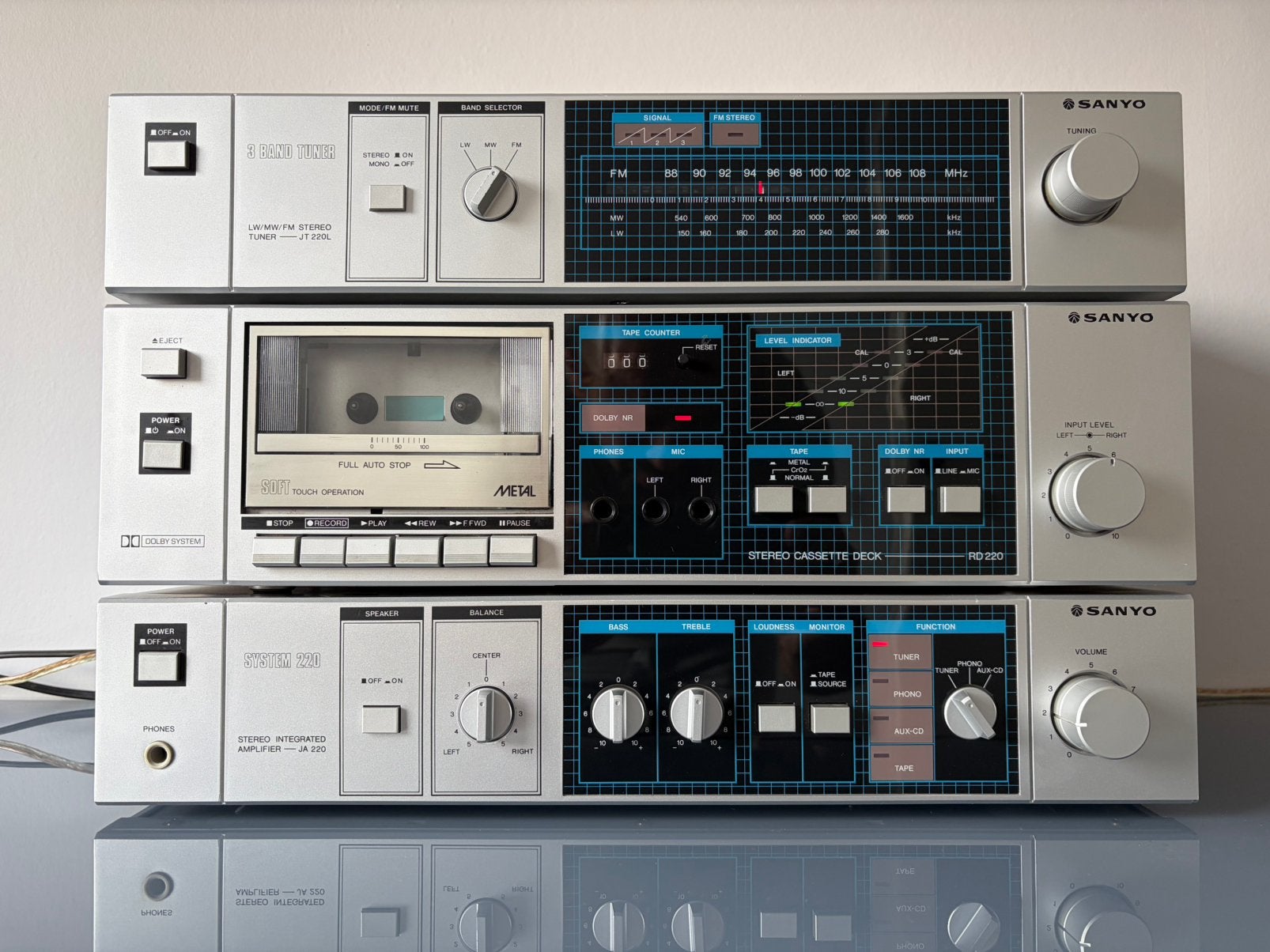 Prachtige vintage Sanyo System 220 stereotoren 3 delig, Ophalen, Gebruikt, Tuner of Radio, Overige merken