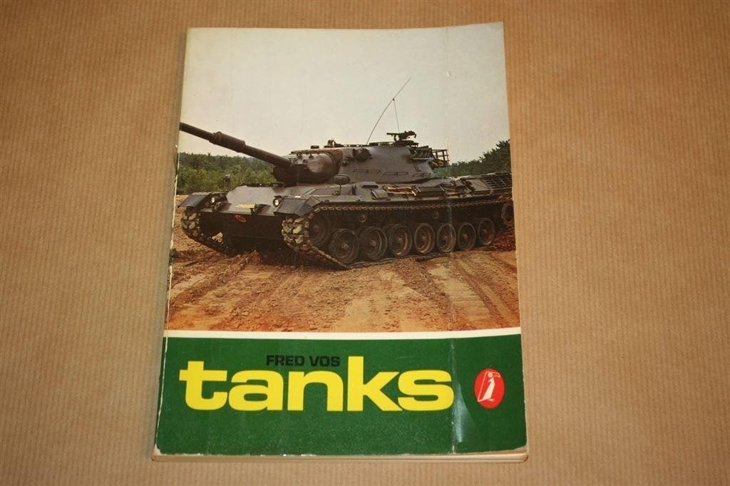 Tanks — Grote Alken 649, Pantservoertuigen en Historie, Ophalen of Verzenden, Tweede Wereldoorlog, Gelezen, Overige onderwerpen