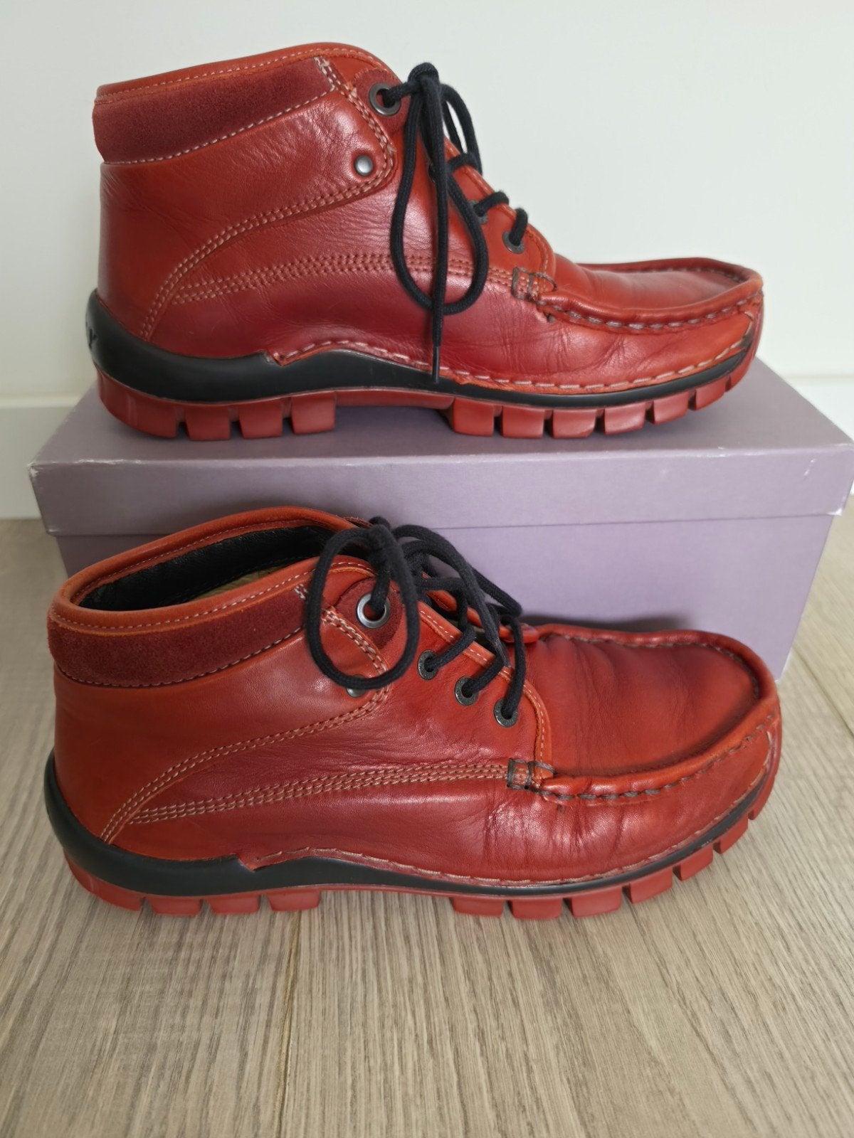 Rode Wolky veterboots - Maat 41, Wolky, Lage of Enkellaarzen, Ophalen of Verzenden, Zo goed als nieuw
